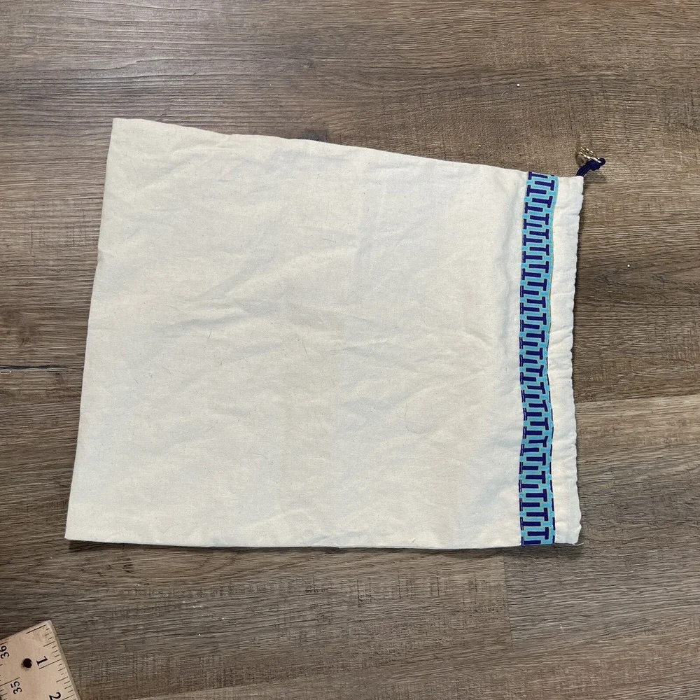 Tory Burch Travel‎ Dust Storage Bag Ivory Logo Charm Drawstring APPROX 12x14.5